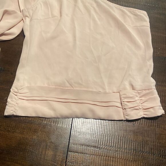 Ladies lulumari one shoulder blouse drape blush color size small - Picture 2 of 10